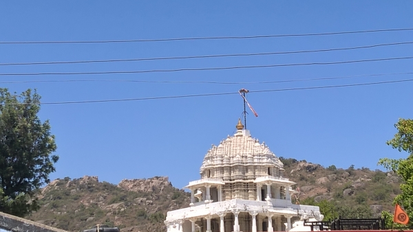 A poor shot of Dilwara temple