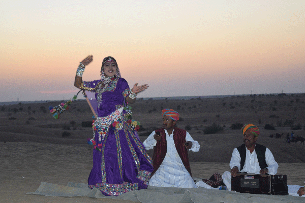 157-Day-4-Kalbelia-dancers--Sum,Jaisalmer,-Feb-23,-2016