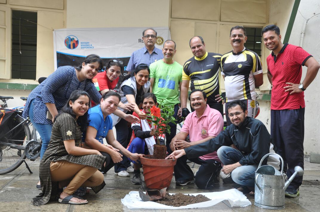 Rotary Club of Pune South- Joining hands for planting trees @anandvan